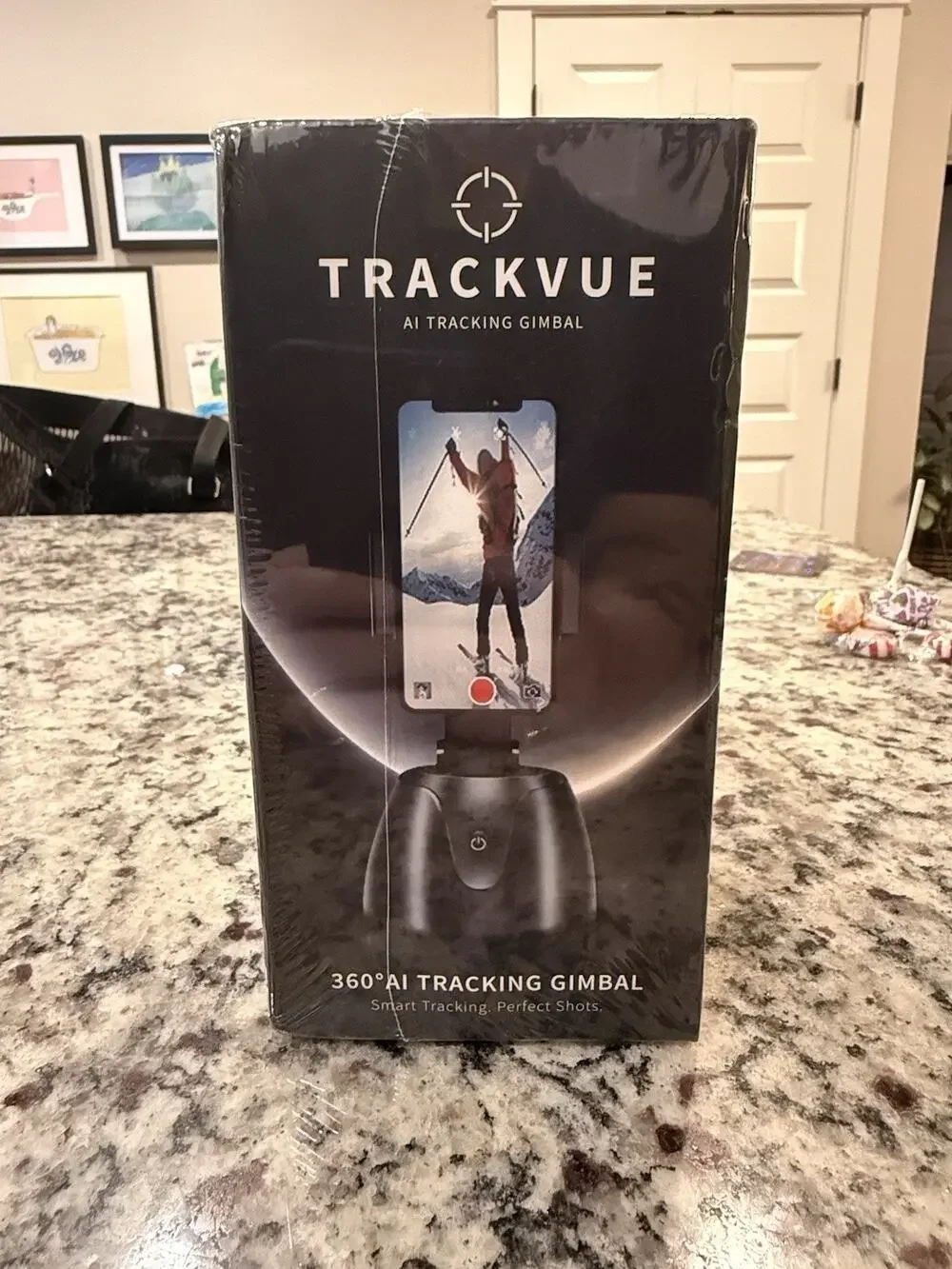 TrackVue 360° AI Auto Tracking Phone Gimbal – Face & Body Tracking